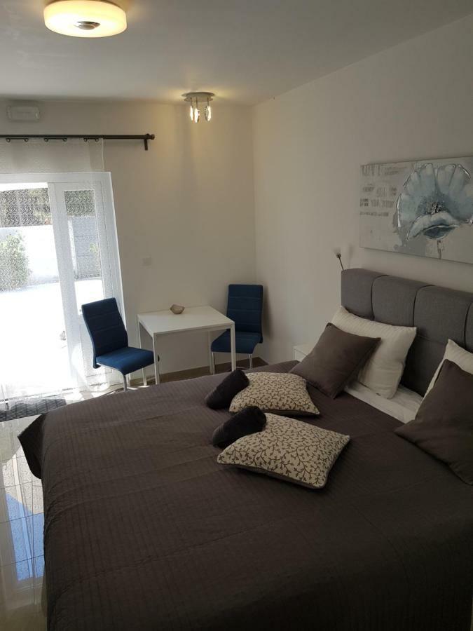 Evita Fazana Premium Studio Apartments Extérieur photo