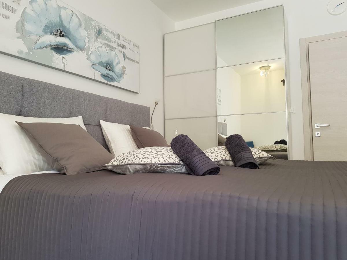 Evita Fazana Premium Studio Apartments Extérieur photo